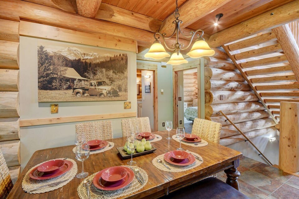 Beautiful Open Dining Area