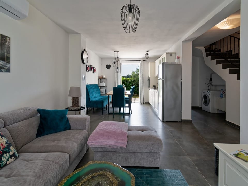Living Room & Kitchen