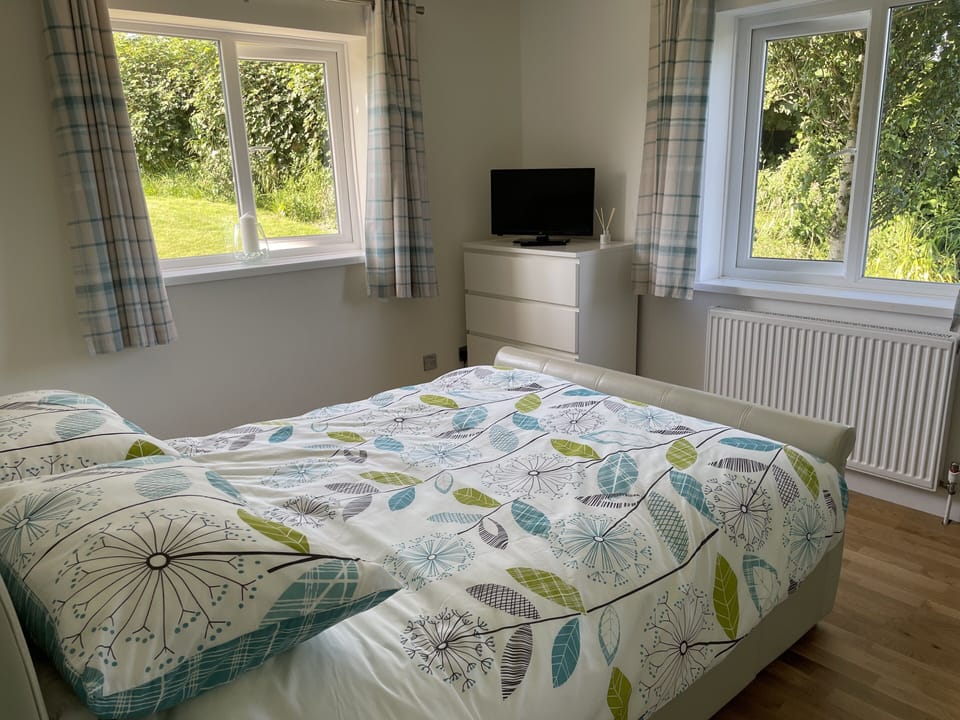 Double Bedroom 