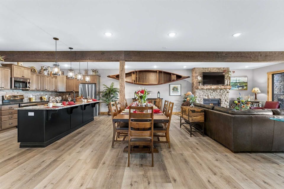 There is plenty of space to spread out and relax for everyone - most square footage of any 7 bedroom in the area!