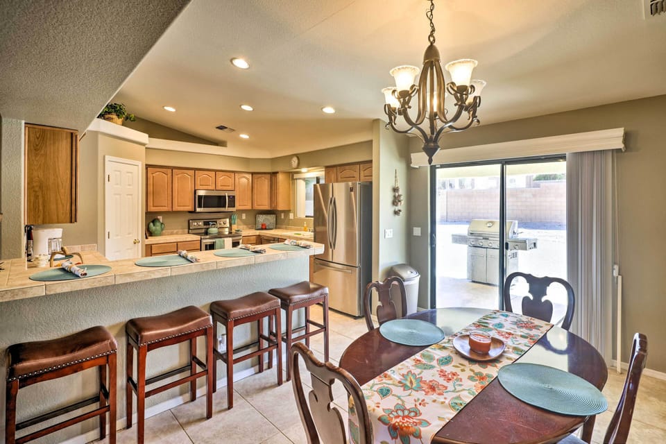Dining Space | Dishware & Flatware