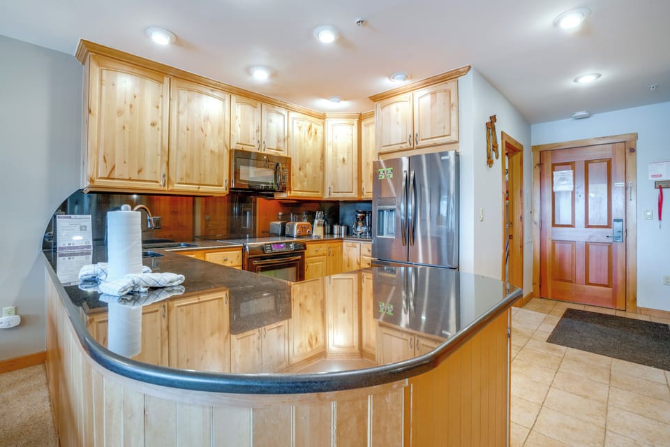 Kitchen | Drip & Keurig Coffee Makers | Dishwasher | Toaster