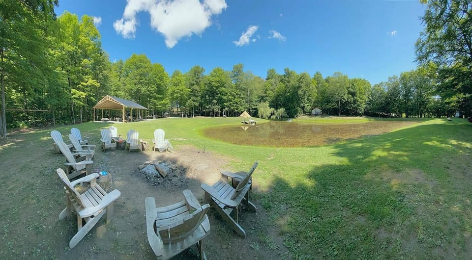 A view of the full Water to Wine Glampground Site
