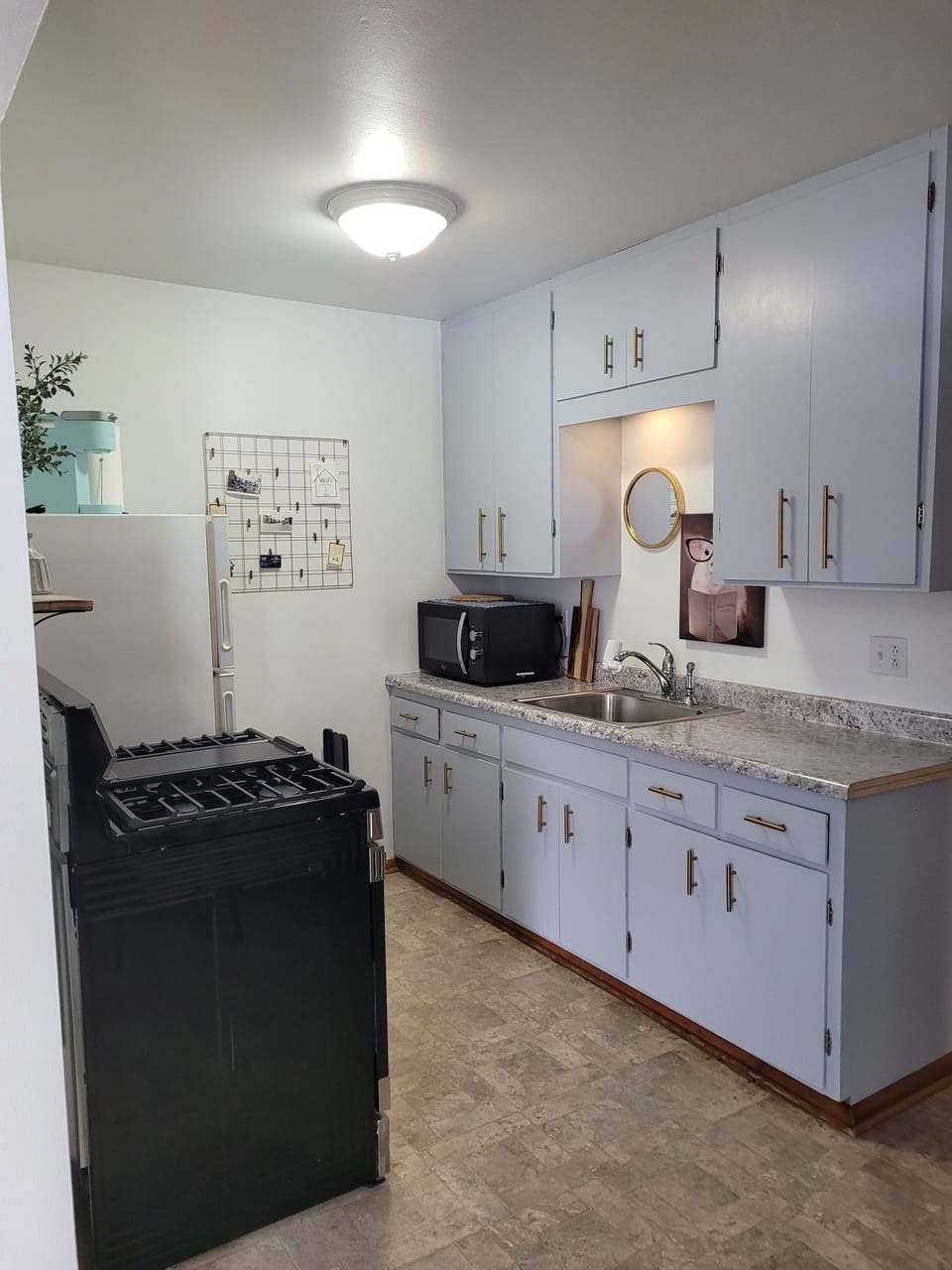Full Kitchen 