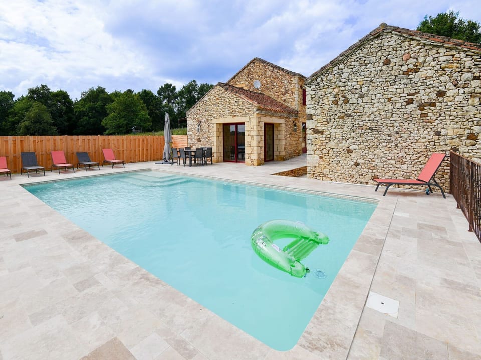 Holiday Home Swimming Pool