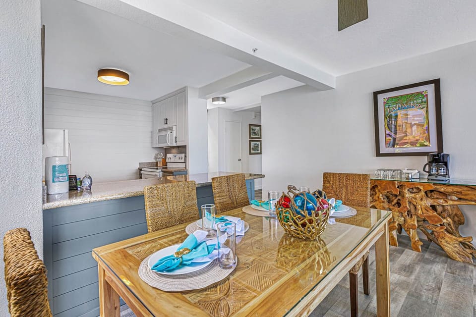 beautiful dining table