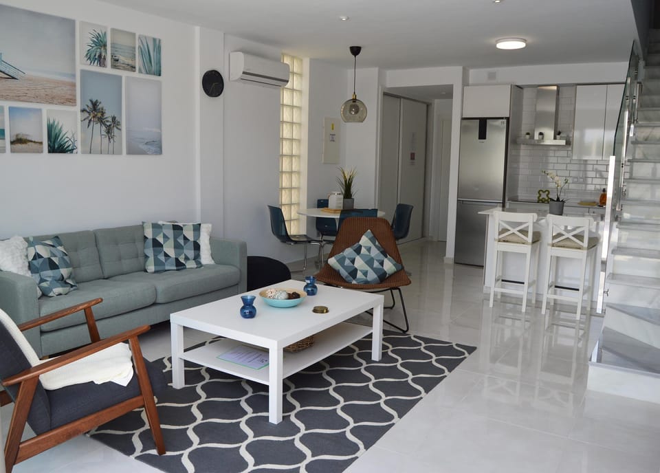 Open plan living / dining / kitchen