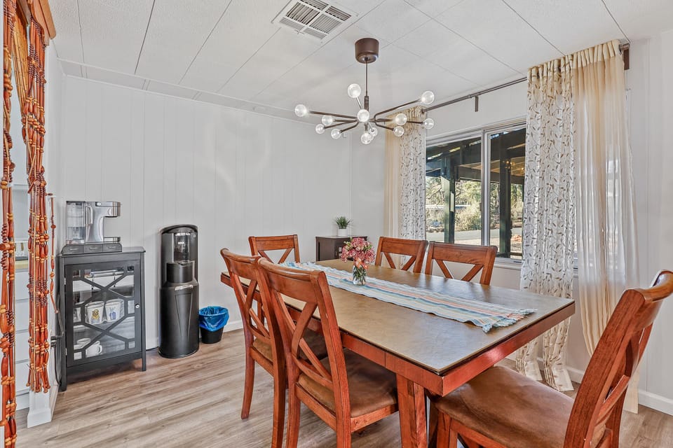 Dining table seats 6