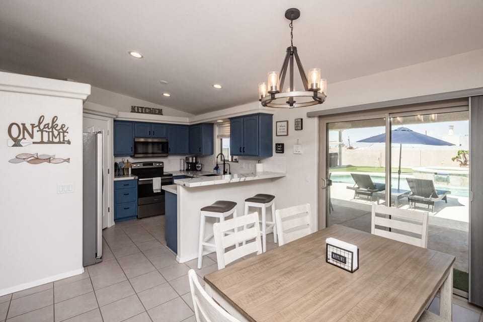 Kitchen - Dining
