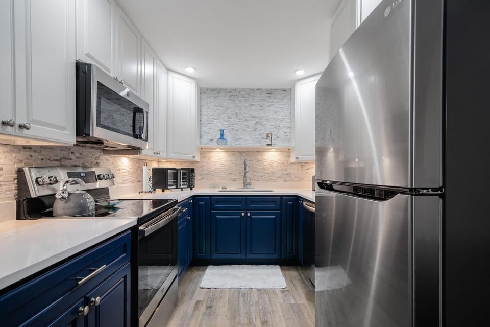 Beautifully updated kitchen!