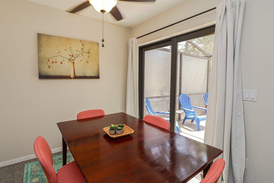 St. Augustine Beach Rentals Dining Room