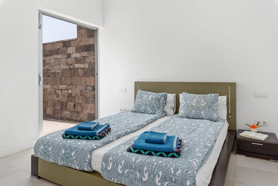 Bedroom 4 / Middle floor