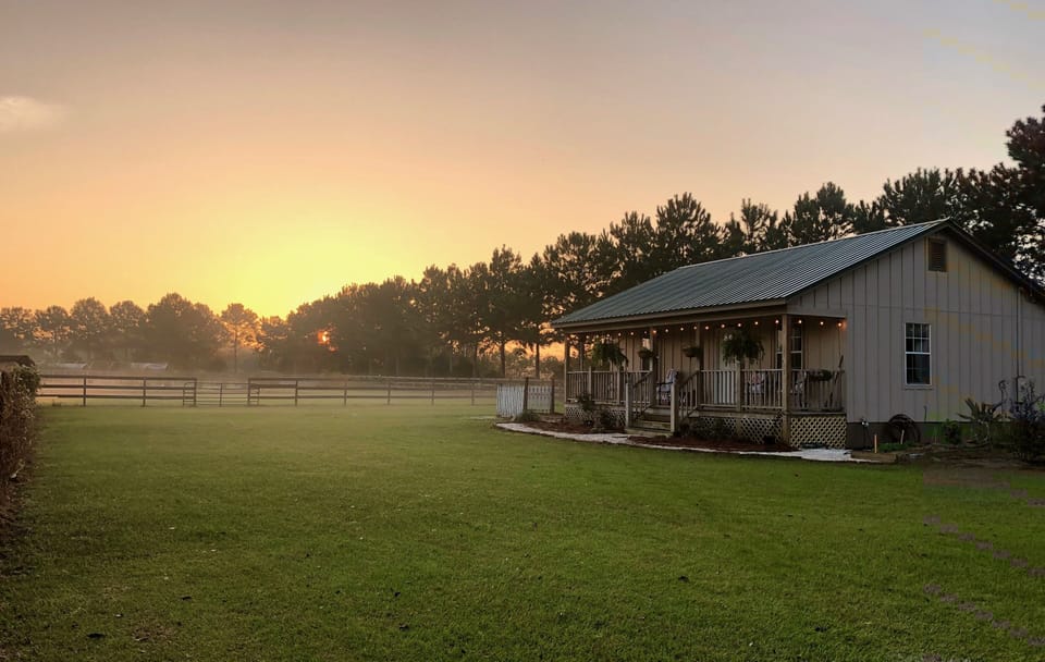 Your piece of Vacation Heaven , 2 bedrooms and everything you need when away