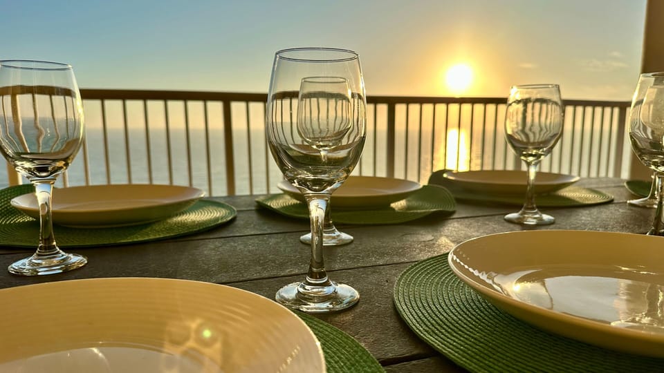 Balcony Dining