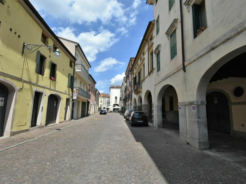 Sky, Window, Building, Cloud, Car, Road Surface, Mode Of Transport, Vehicle, Neighbourhood, Thoroughfare