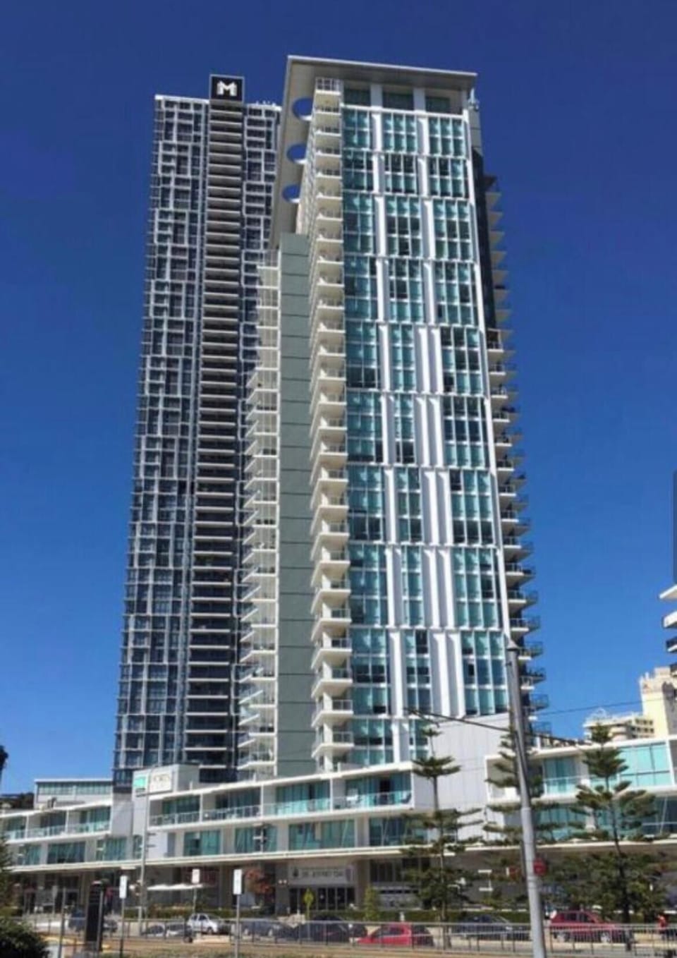 Apartment located at the Shores
