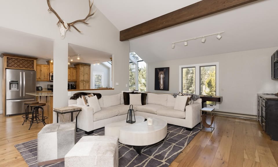 2885 Two Moons living room2