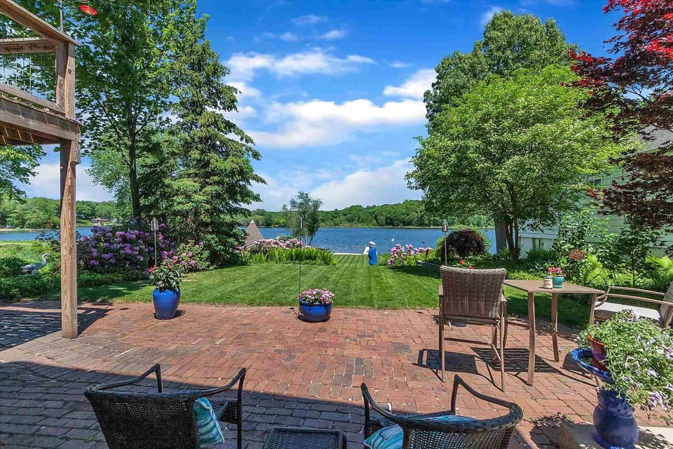 Outdoor seating with breathtaking view. 