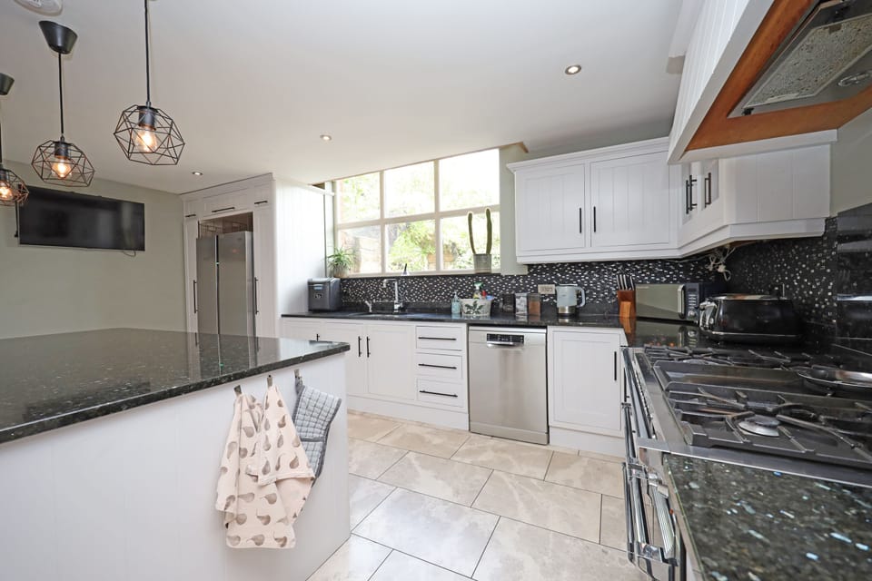Large Range Cooker