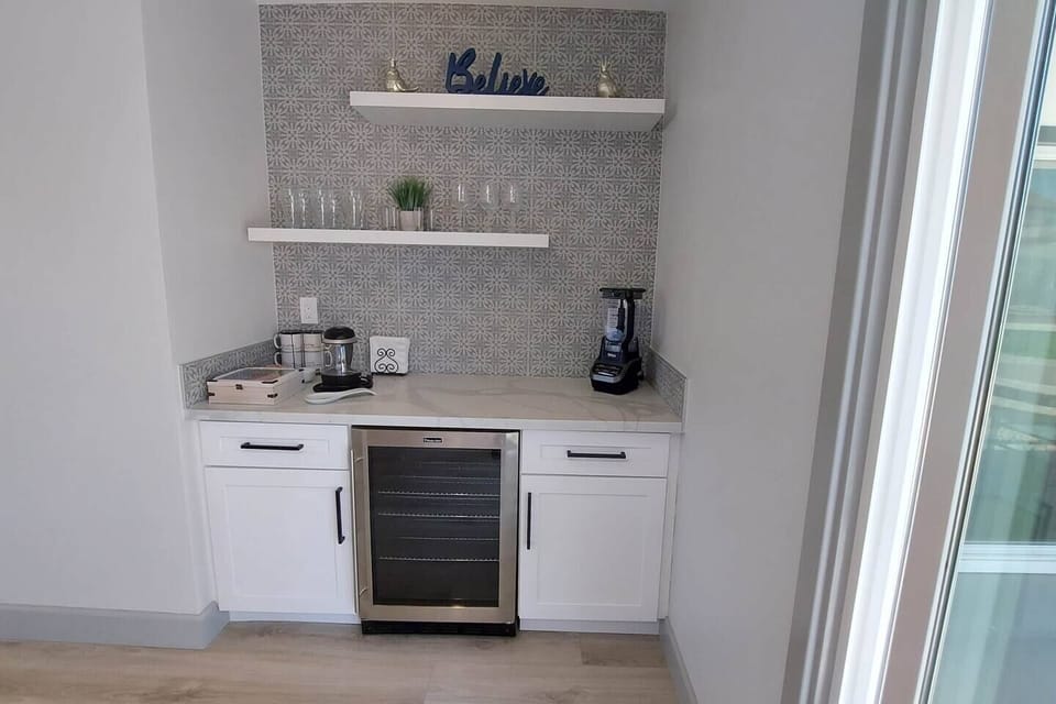 Fun room bar with blender and tea station!