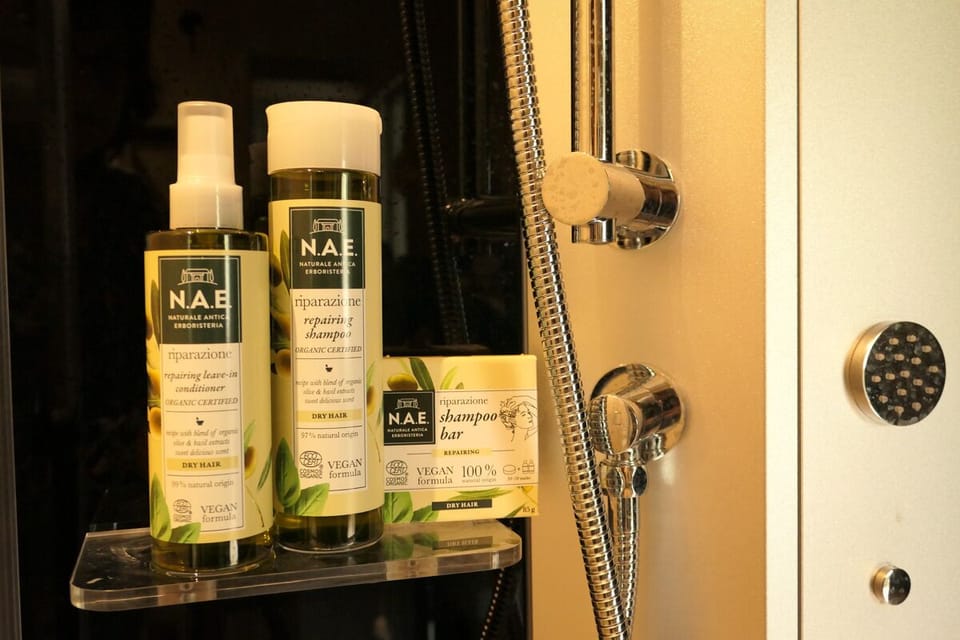 Bathroom amenities