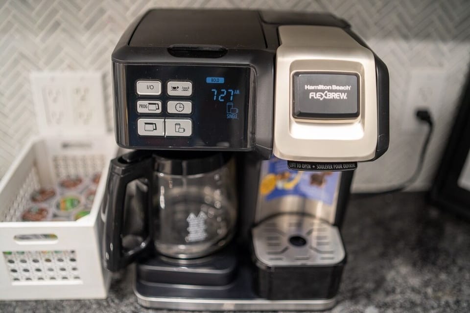 Dual coffee maker