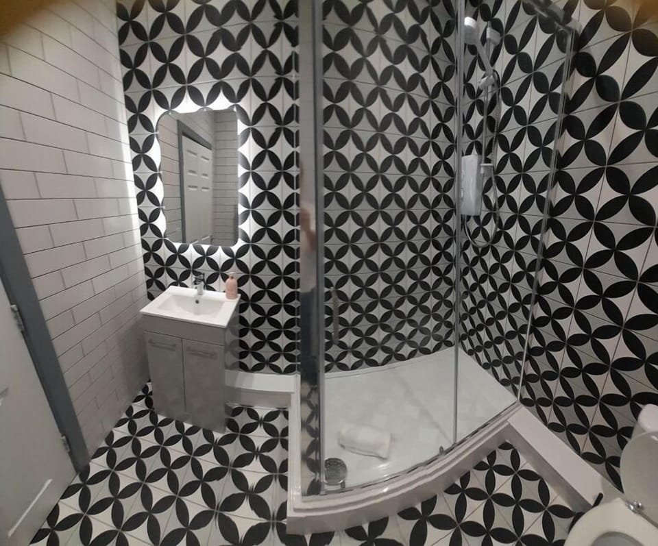 Tickety Boo Studio Bathroom