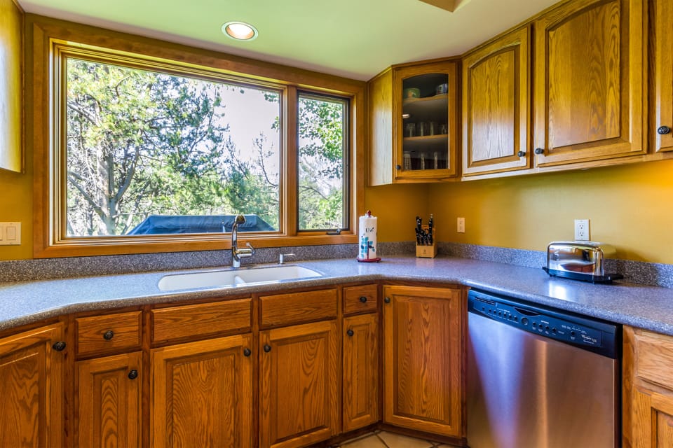 Kitchen - Main Level