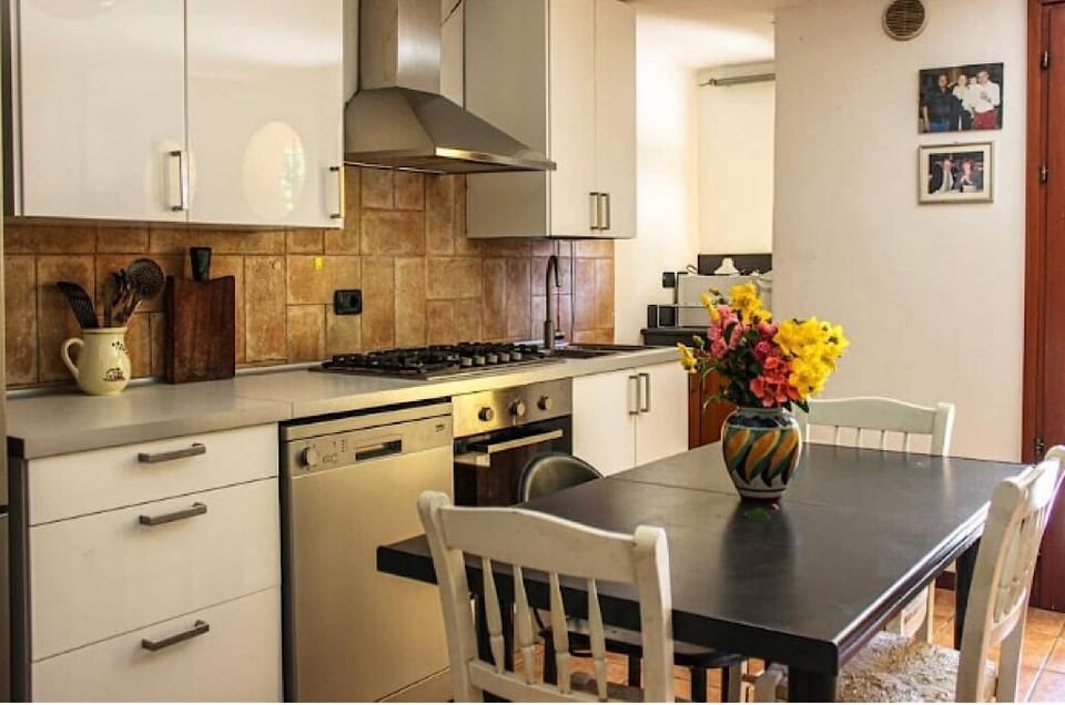 Kitchen area