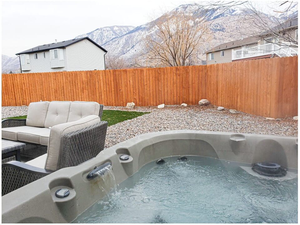 Large new hot tub, private and with great views available 24/7/365.