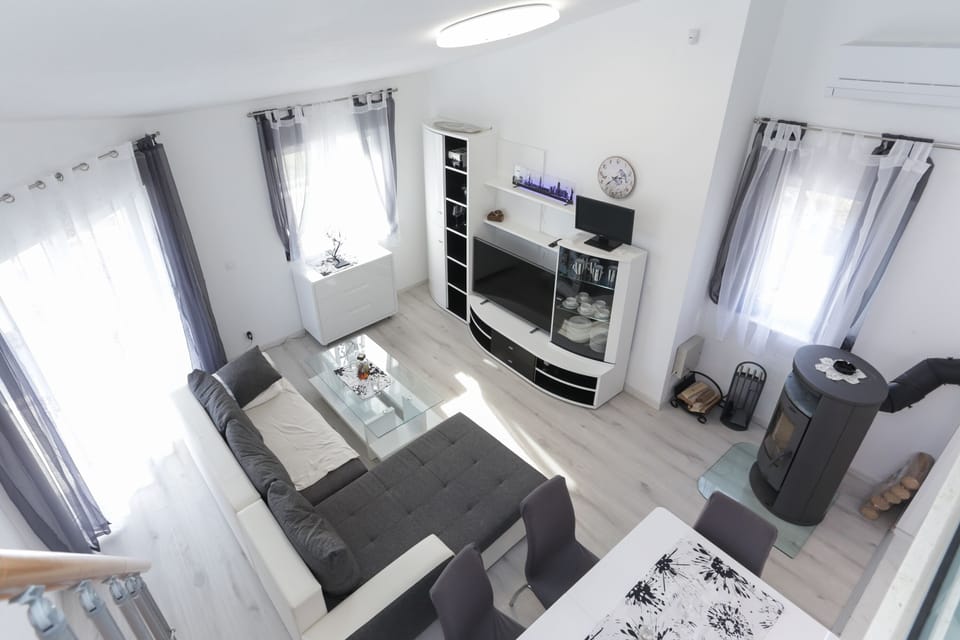 Living room 1
