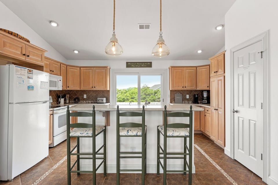 DU120: Rx To Relax | Top Level Kitchen