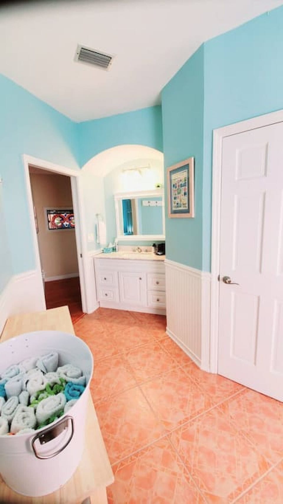 Bathroom on the second floor