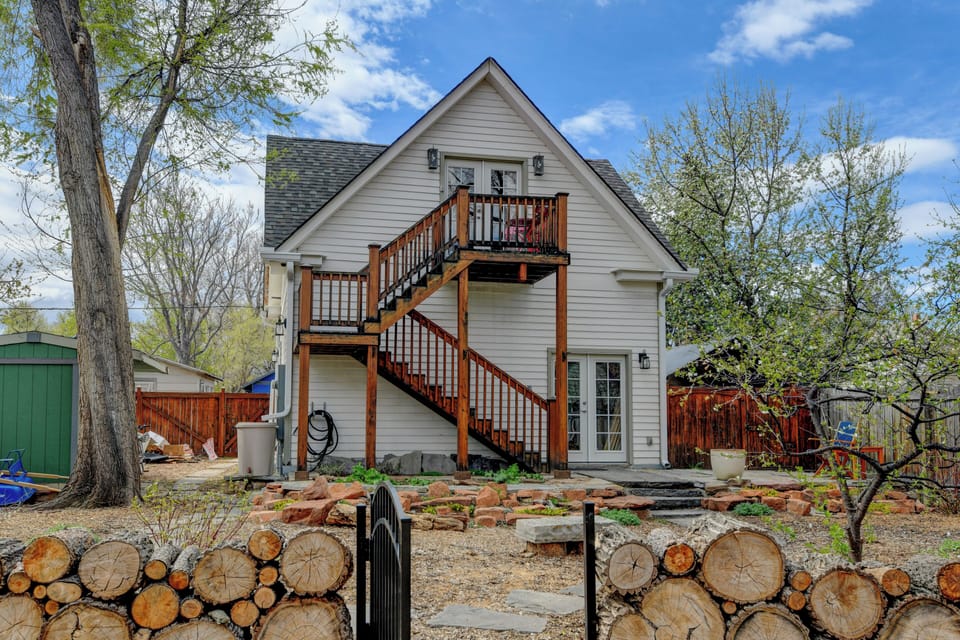 Tree Top Loft, Stairs & Deck