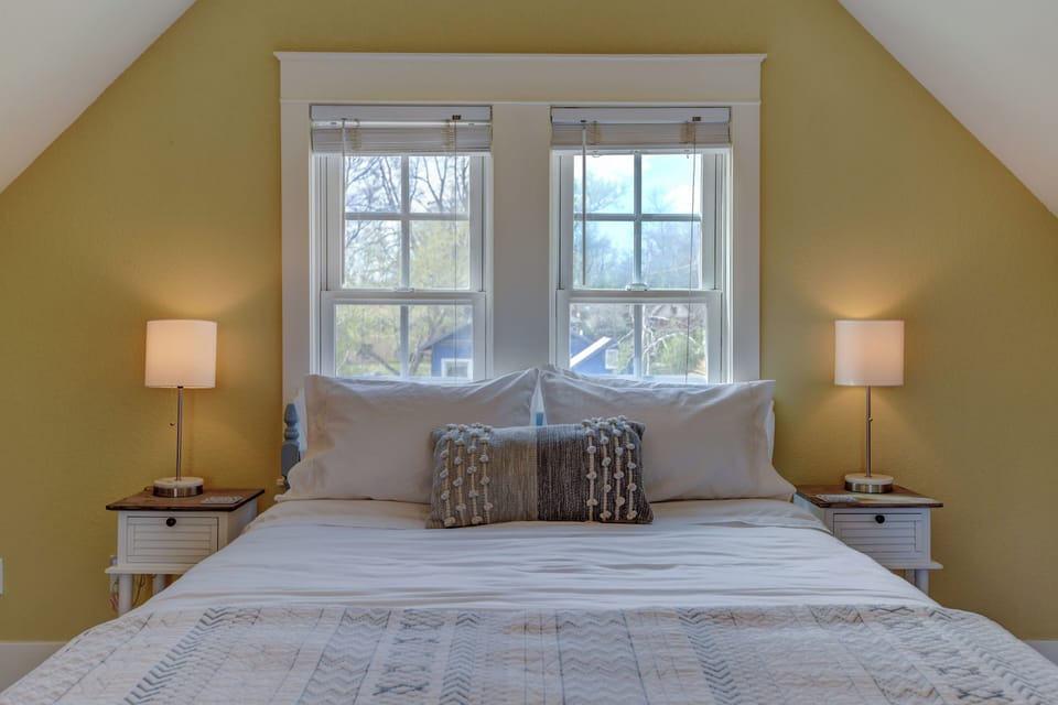 Q-Bed, Four Pillows, Down Comforter,  USBs, South Facing