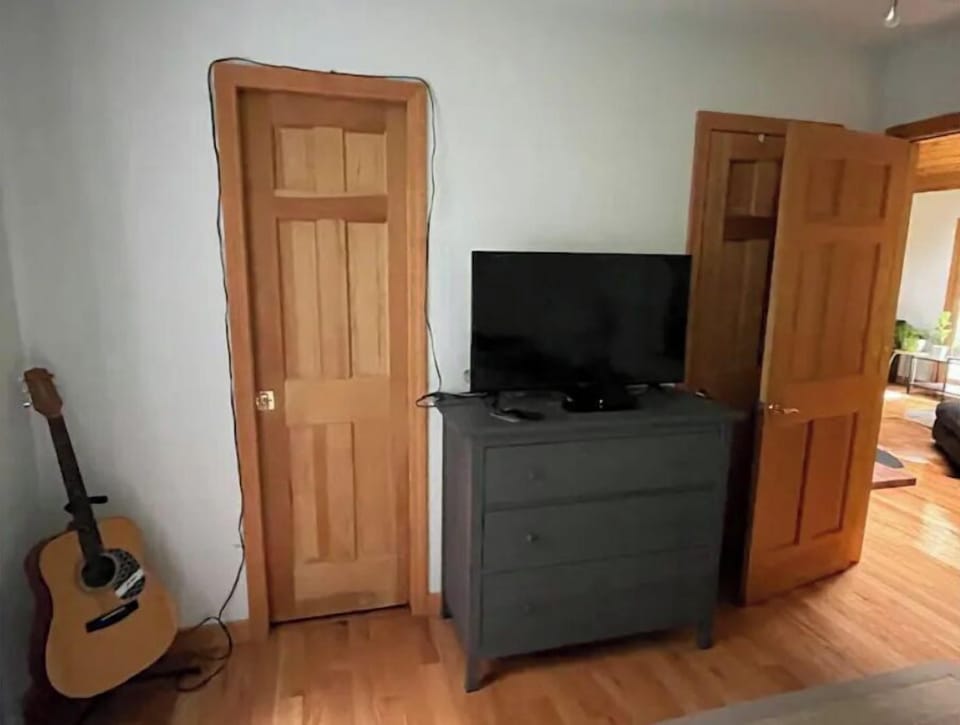 Smart TV and Wii game console