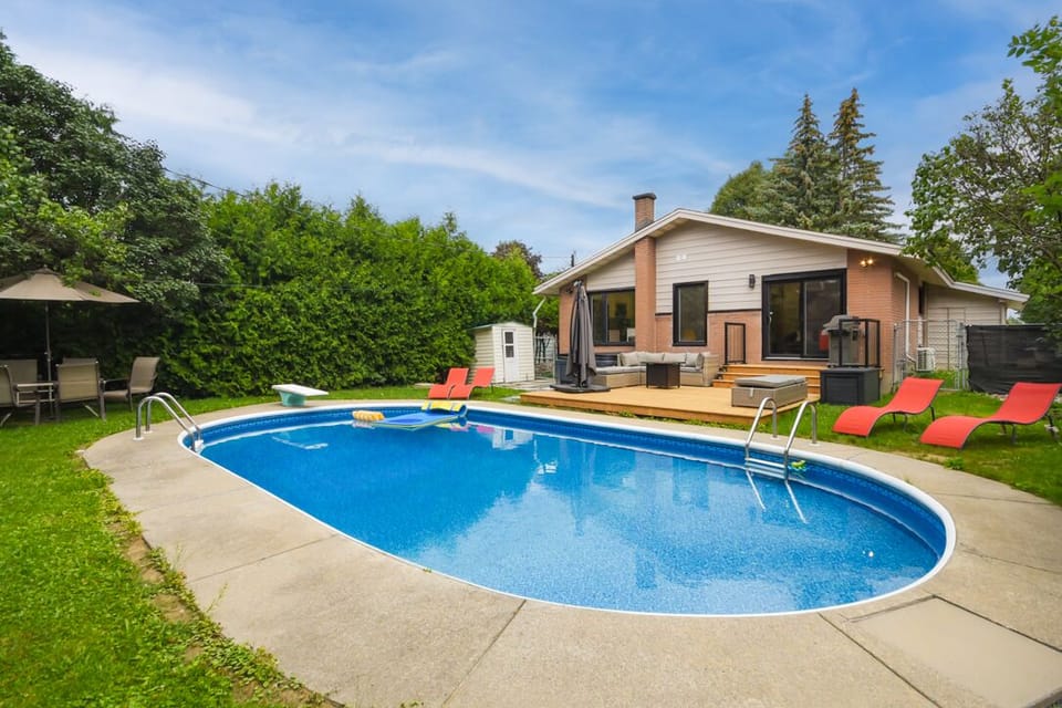 Outdoor Pool only open May 15 - Sept 6