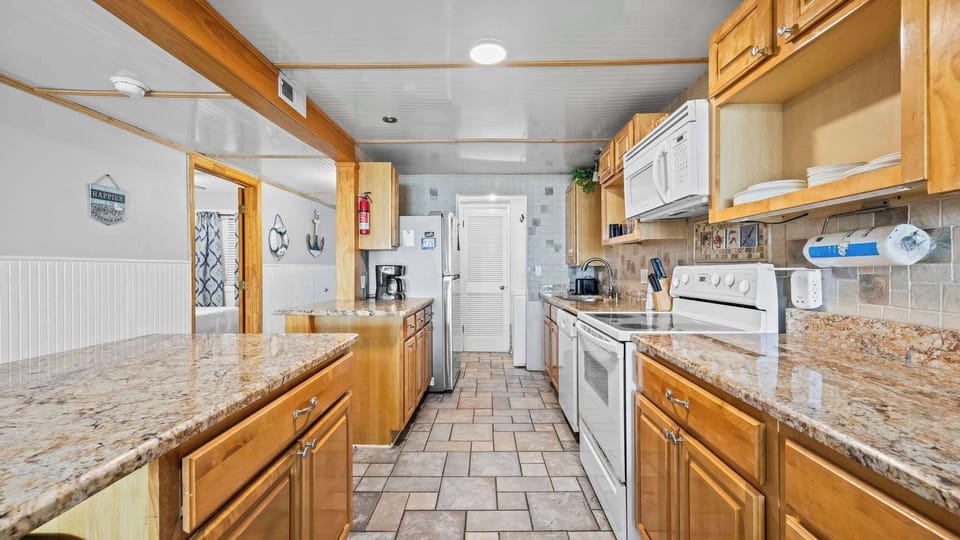 Fully equipped kitchen