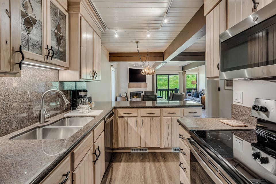 Renovated full kitchen