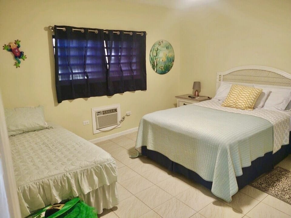 Guest room offers twin bed for extra guest