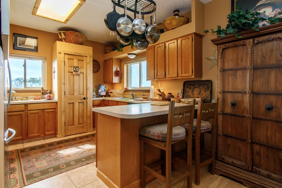 Breakfast bar.