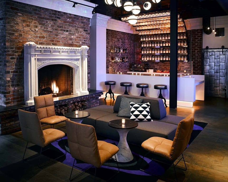 Lobby Bar