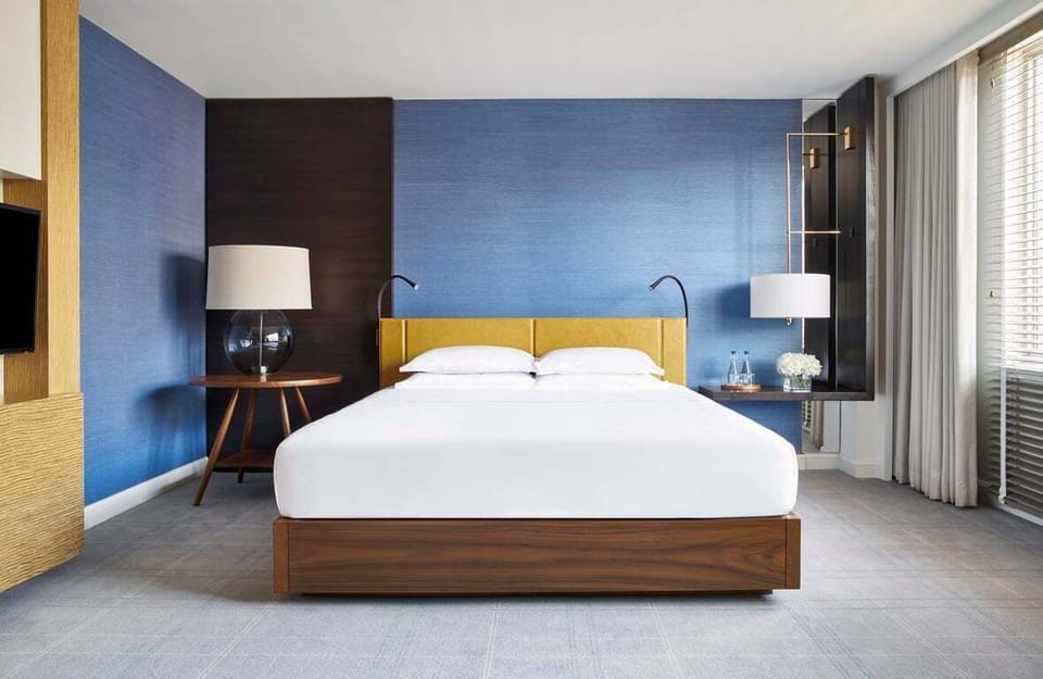 Park Deluxe King Bedroom