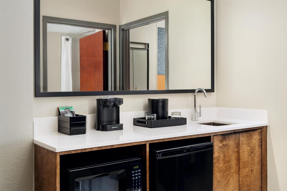 Guest room