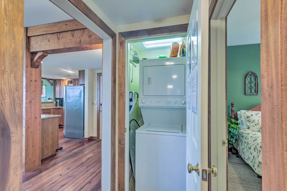In-Unit Laundry | 1st Floor