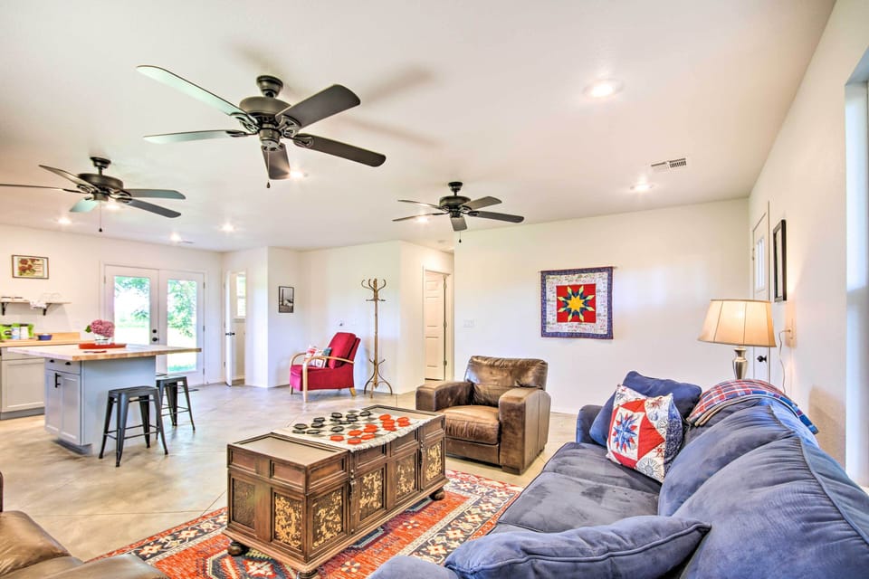 Grove Vacation Rental | 2BR | 1BA | 1 Story | Step-Free Access