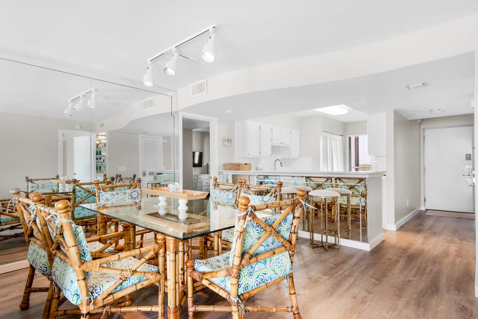 Dining table plus eat-in  bar seating