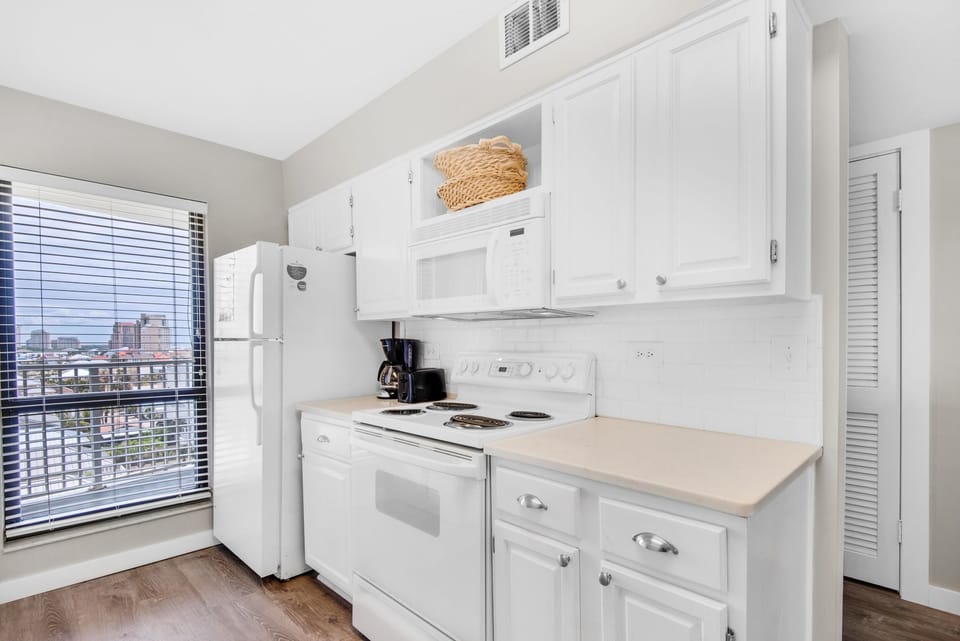 Kitchen with plenty of counter space
