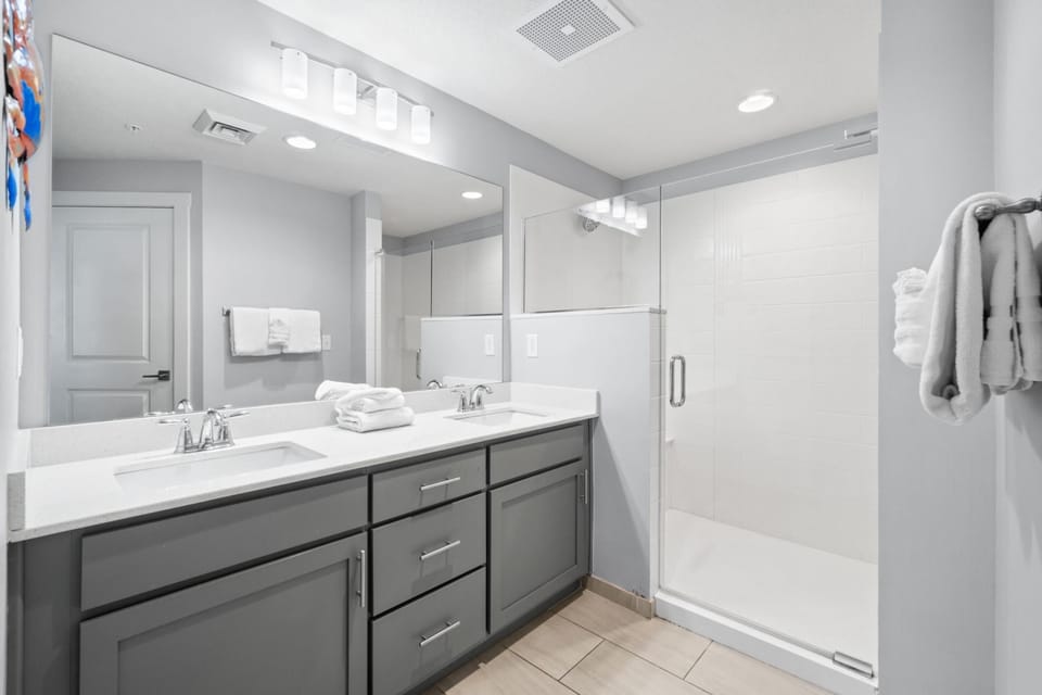 En Suite Bathroom