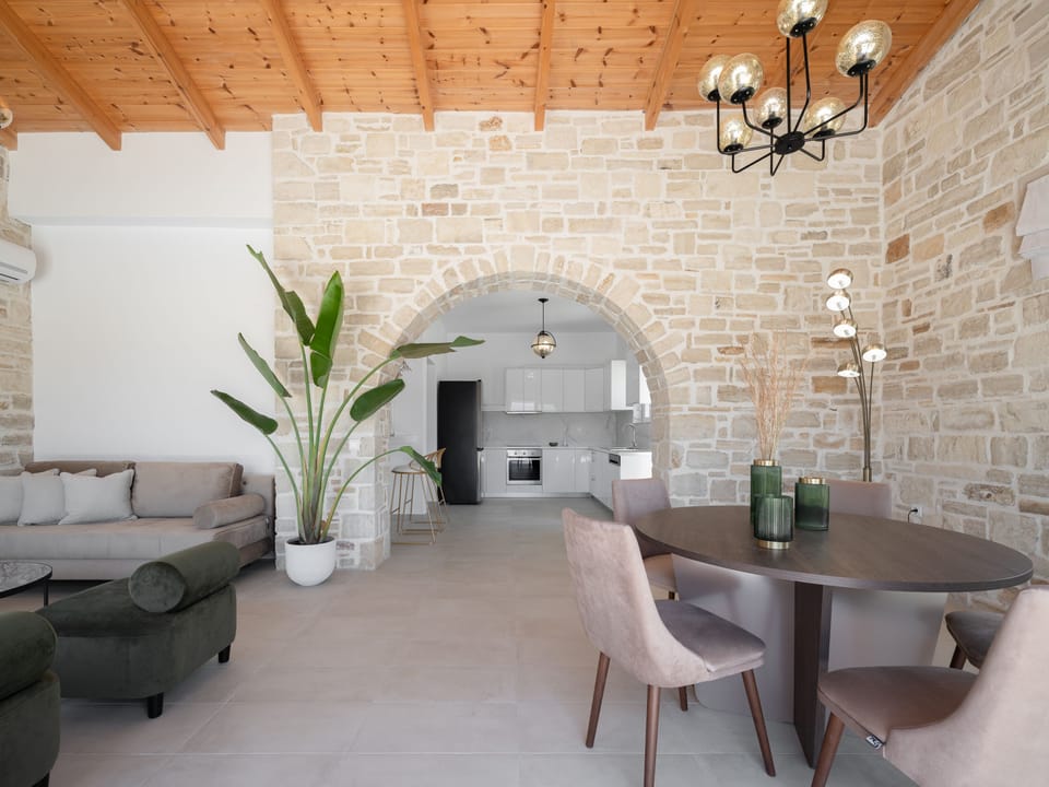 The open plan kitchen-dining area.